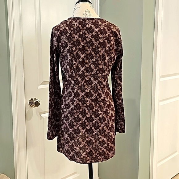 Athleta Brown And Tan Floral Print Long Sleeve V-Neck Tunic Top - Size Medium - Picture 7 of 9